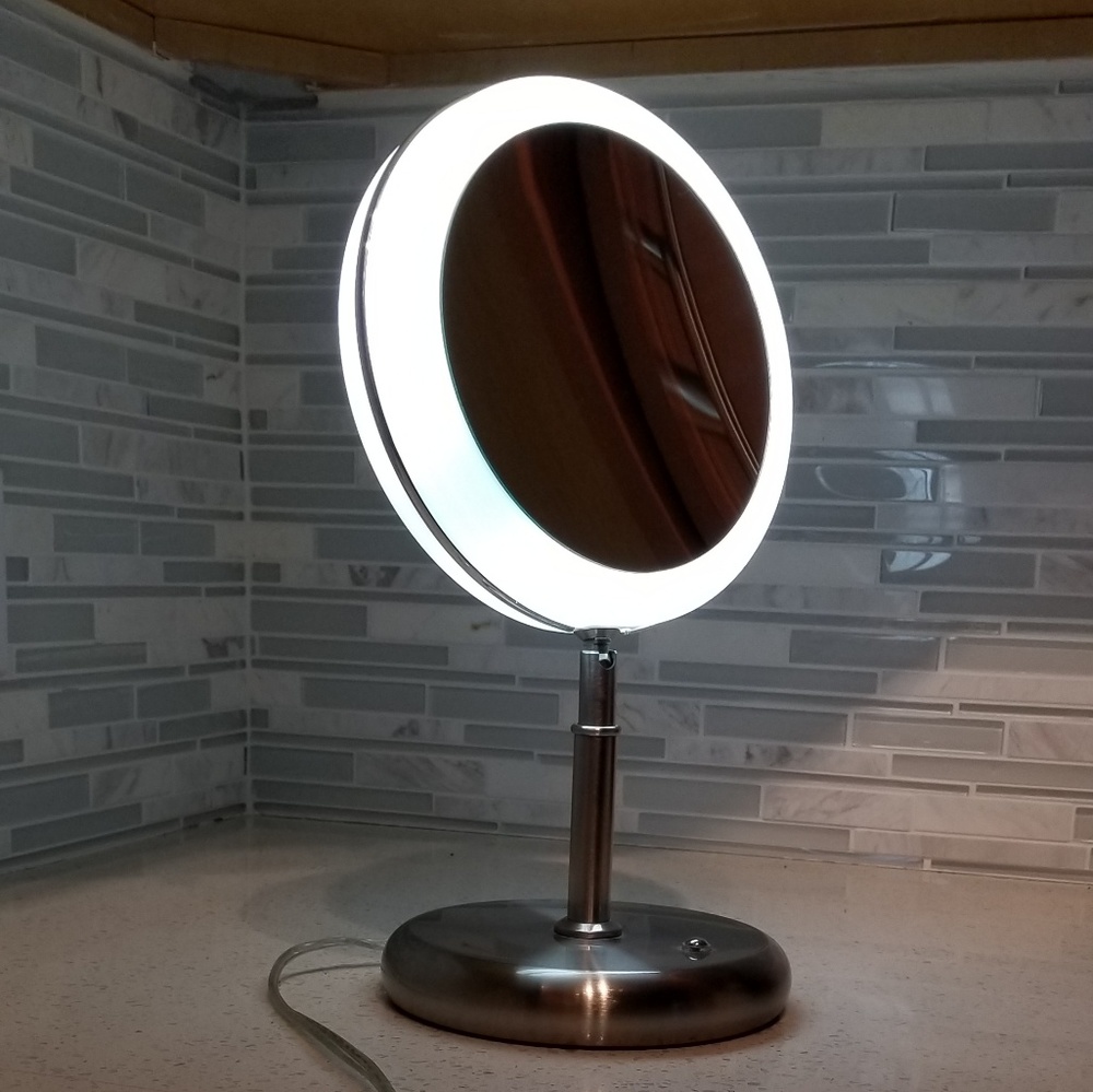 Lighted Makeup Table Mirror - Picture 7 of 7